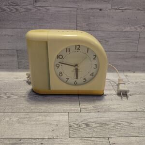 Westclox Big Ben Moon Beam Alarm Clock Yellow Vintage Retro